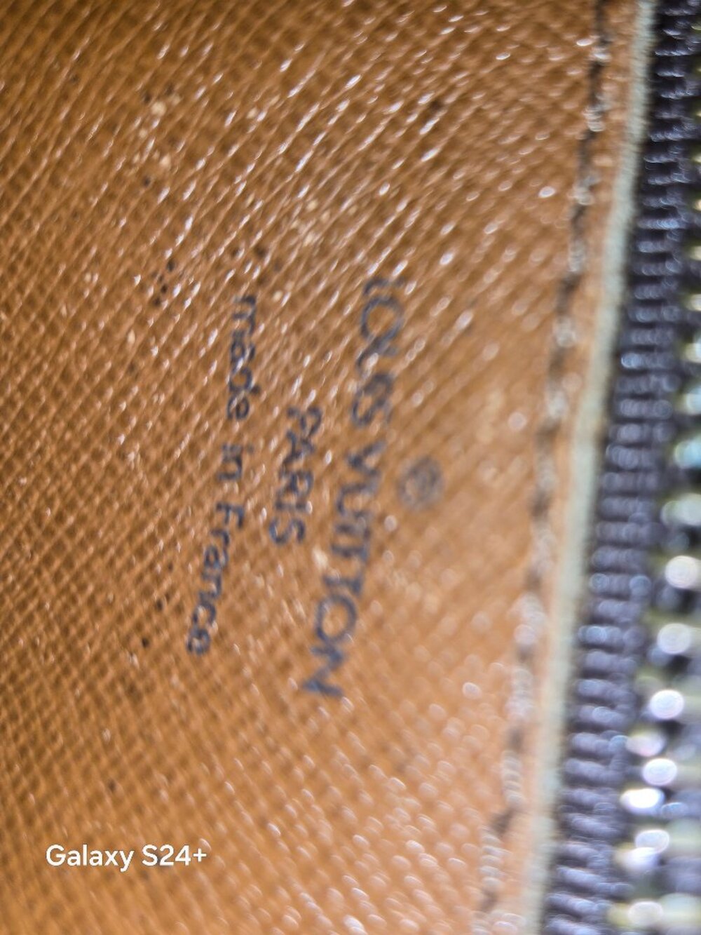 AUTHENTIC Louis Vuitton Vintage Monogram Toiletry Pouch / Travel Case - Picture 7 of 10